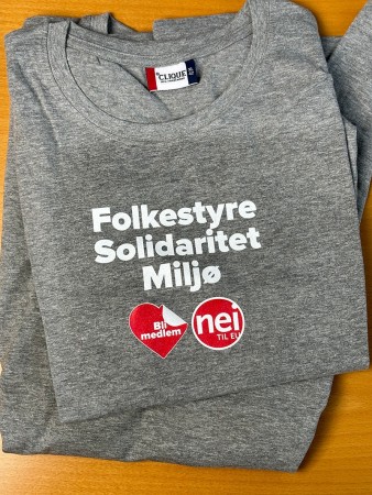 T-skjorte: Folkestyre Solidaritet Miljø